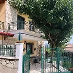 παραδοσιακό αρχοντικό με τζάκι * Valtesziníko