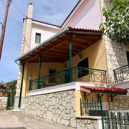 דירה παραδοσιακό αρχοντικό με τζάκι