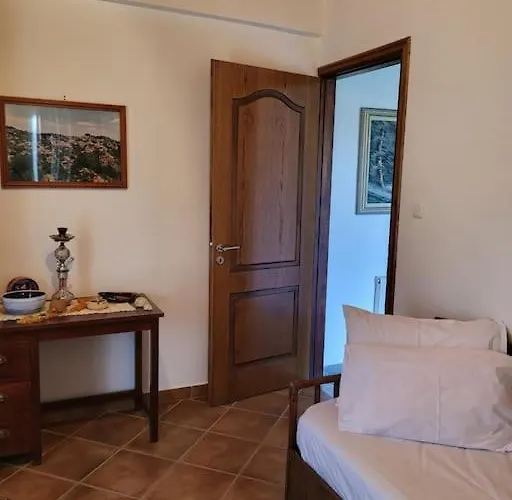 παραδοσιακό αρχοντικό με τζάκι * ואלטסיניקו